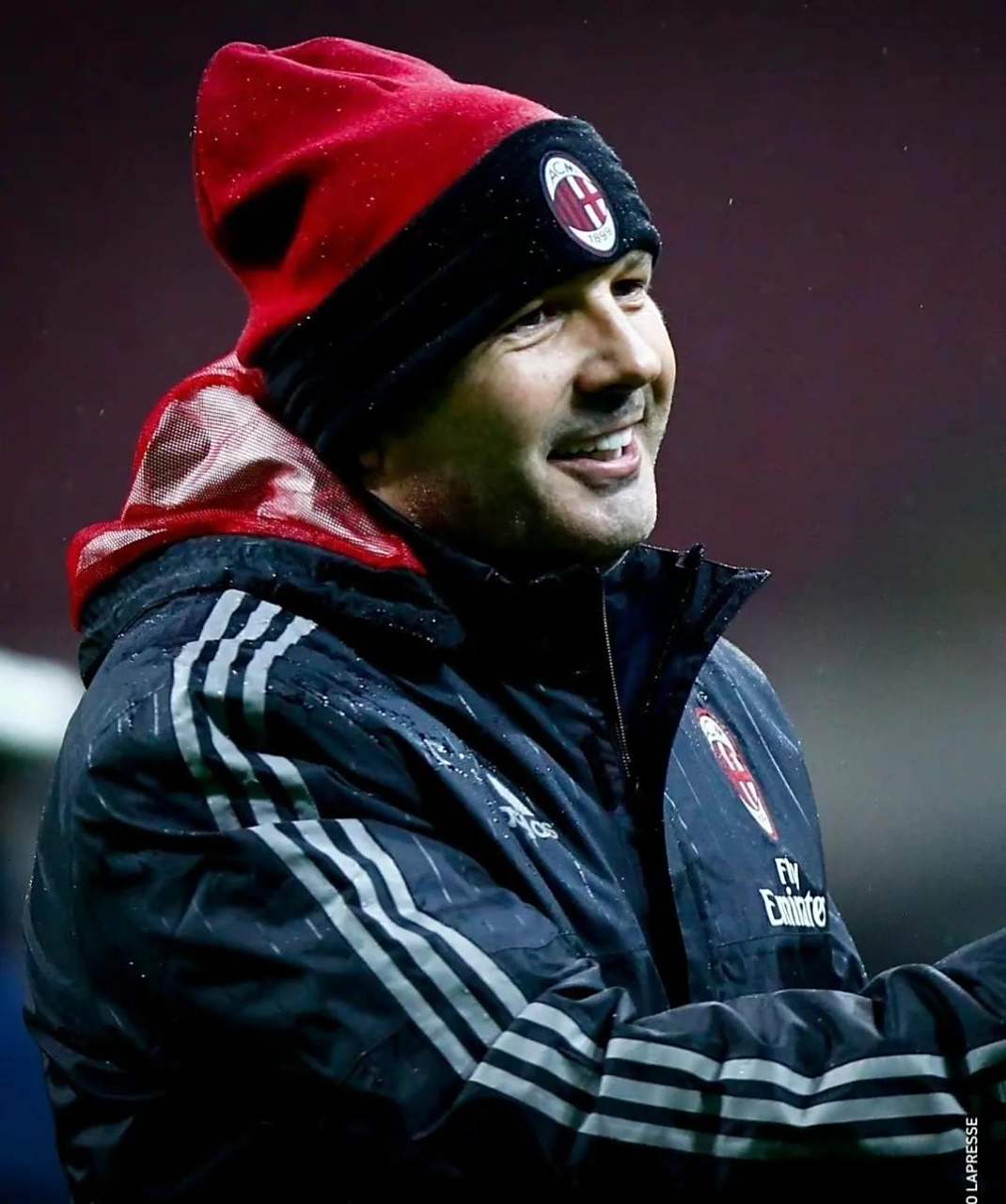 昔日传奇再战球场,瞩目重现! 昔日传奇再战球场,瞩目重现!