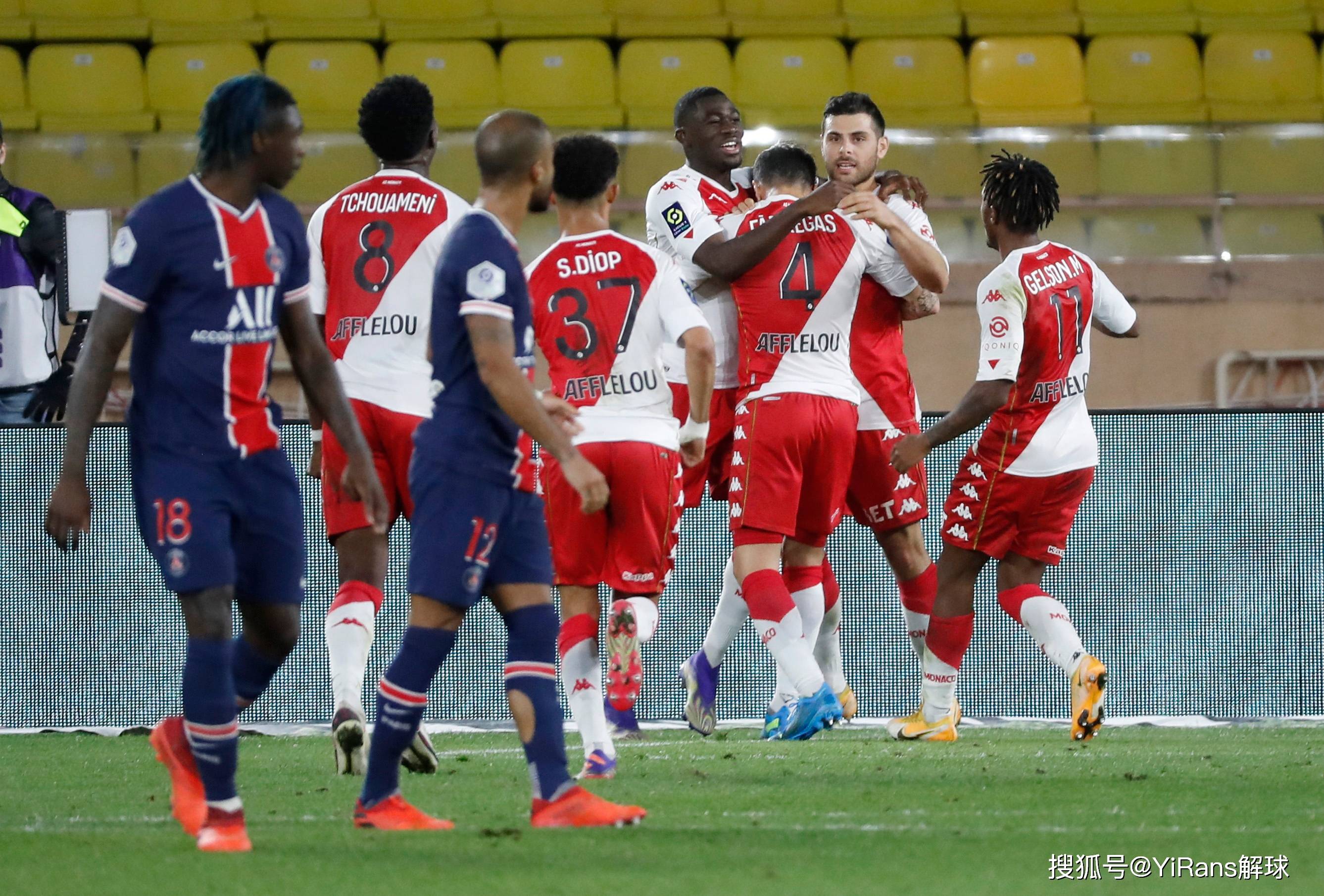 巴黎圣日耳曼客场不敌里尔,法甲领跑优势受挑战 巴黎圣日耳曼客场不敌里尔,法甲领跑优势受挑战