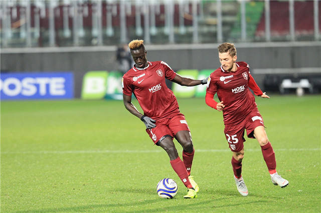 包含亚眠取得关键胜利,保级前景一片春光的词条 包含亚眠取得关键胜利,保级前景一片春光的词条