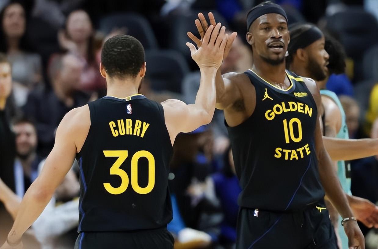 勇士遭遇鹈鹕逆袭,失去11连胜纪录 勇士遭遇鹈鹕逆袭,失去11连胜纪录