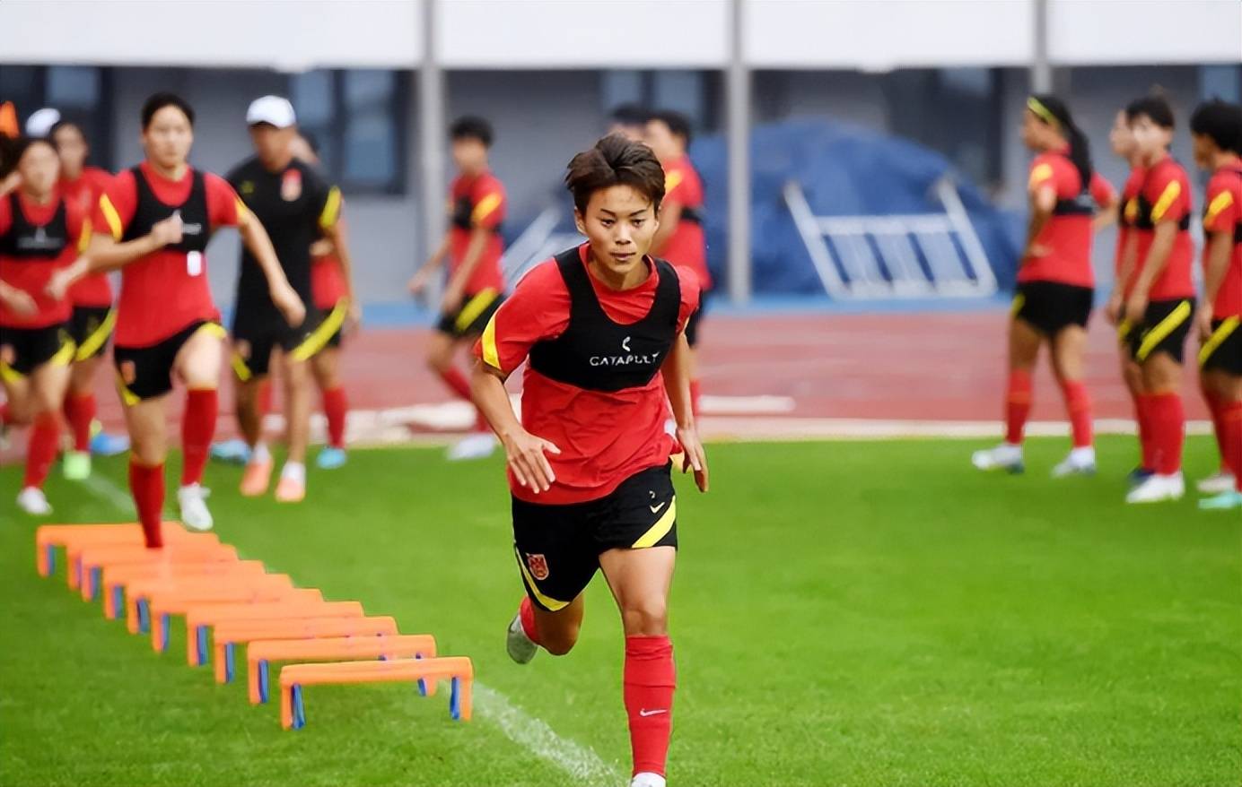 球队训练有素，期待在赛场上取胜的简单介绍